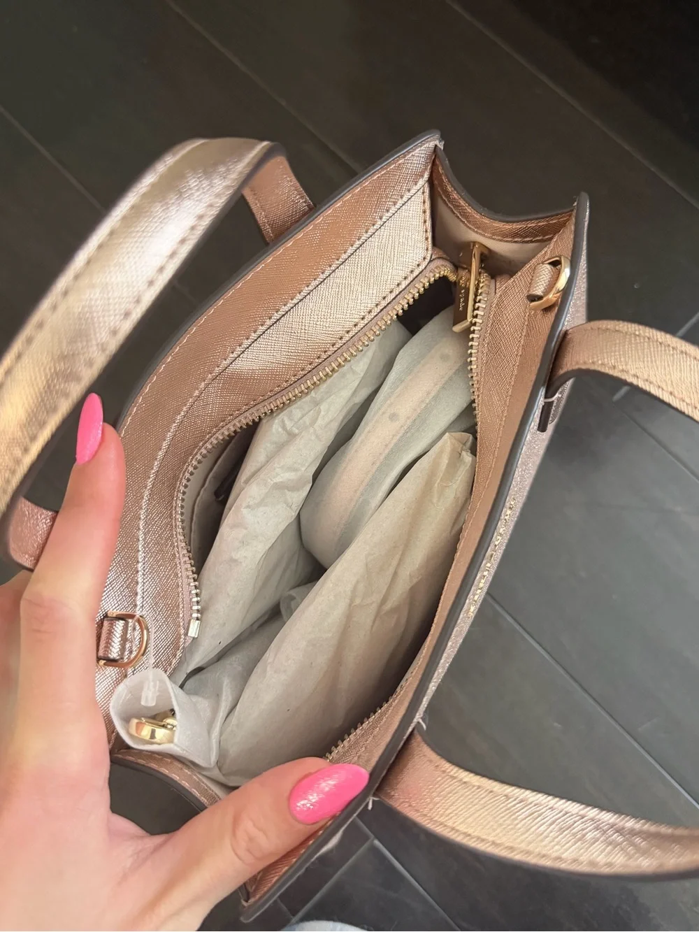BRAND NEW Kate Spade Rose Gold Purse w/ crossbody strap